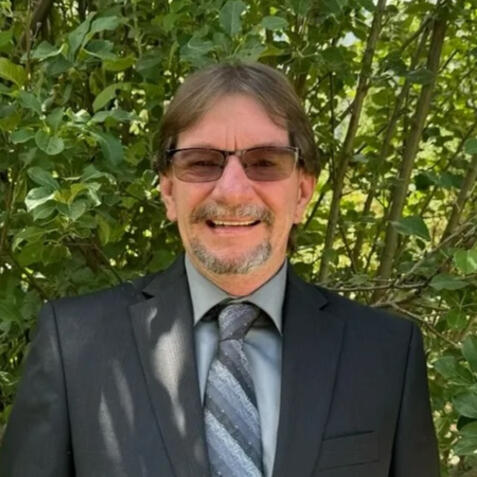 Rodney Babcock, MS, LAC, LPC Image of male therapist
