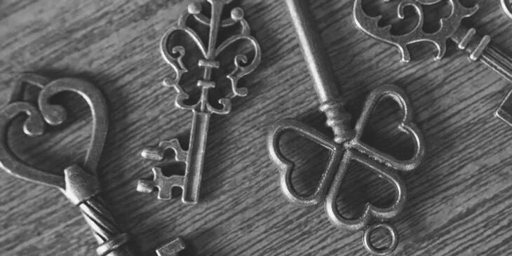 heart keys on wood heart keys on wood